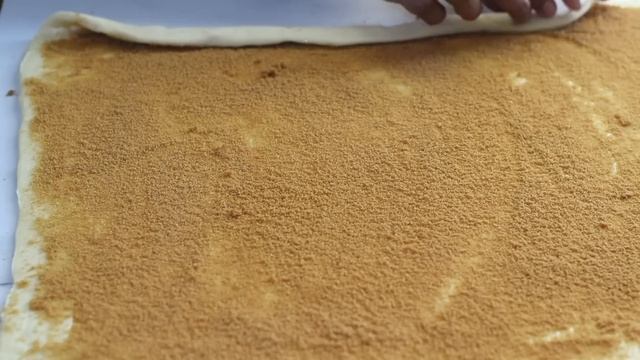 Quick and Easy Homemade Cinnamon Rolls Recipe / Soft and fluffy Cinnamon rolls in 4 simple steps смотреть онлайн