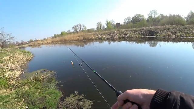 Ловля щуки на малой реке. Две рыбалки - четыре шнурка. смотреть онлайн