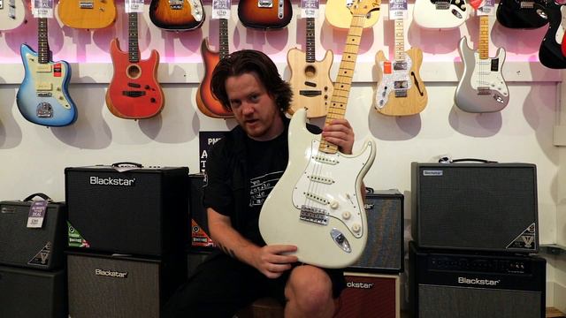 Fender Custom Shop Ltd Jimi Hendrix Stratocaster - The 'Izabella' Hendrix' Woodstock Guitar Is Back смотреть онлайн