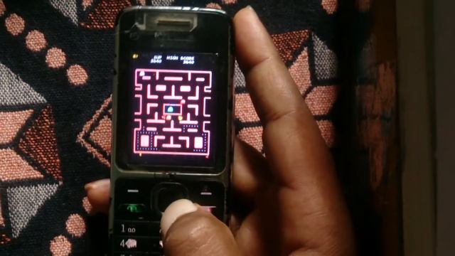 Pac-Man, Ms.Pac-Man and PM Championship Edition on Nokia java phone смотреть онлайн