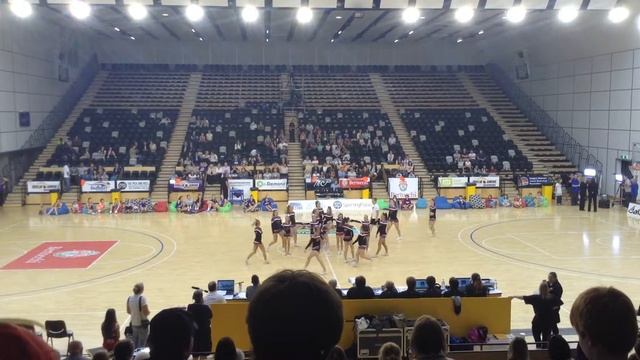 Stargazers Basketball game смотреть онлайн