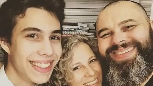 Максим Фадеев впервые показал взрослого сына красавца Девушки сходят с ума! смотреть онлайн