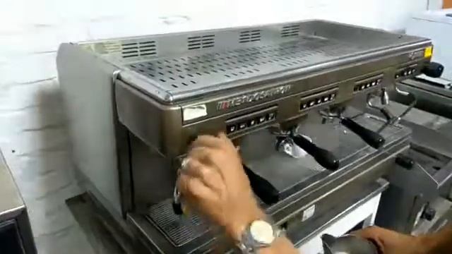 Обзор Кофемашины La Cimbali M31 Часть 2 смотреть онлайн