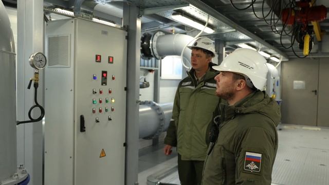 Новый водовод соединяющий Ростовскую область и Донбасс начал забор воды из реки Дон. смотреть онлайн