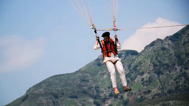 Paragliding at Khanpur Dam смотреть онлайн