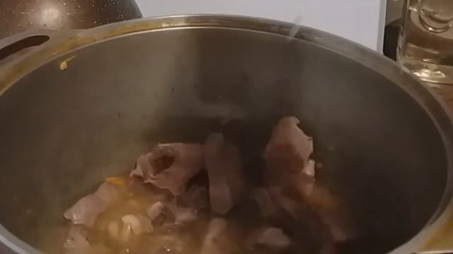 Свиное сердце с тушенной картошкой смотреть онлайн