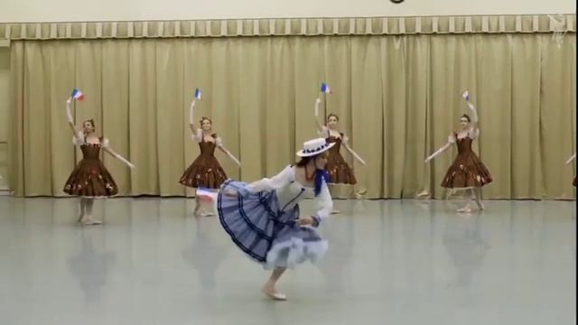 Вариация Французской куклы из балета Фея кукол - Шевела Мария смотреть онлайн