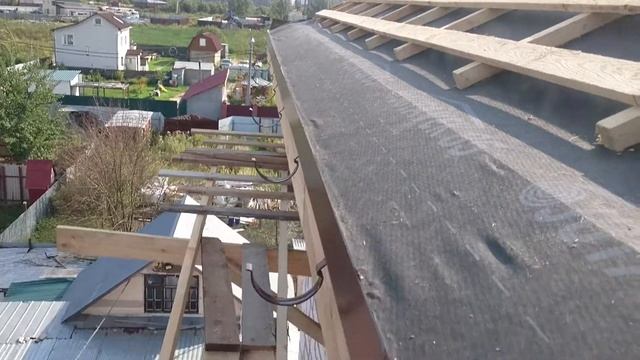 Подготовка установки желоба и капельника (карнизной планки) смотреть онлайн