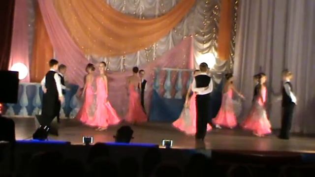 Венский вальс. ТСК "Колибри"г Будённовск. смотреть онлайн