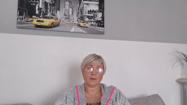 Обзор Квартиры! Нашла книгу 1959 года?. Крестьянский Ужин??