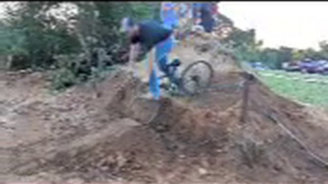 Brandon's bicycle crash смотреть онлайн