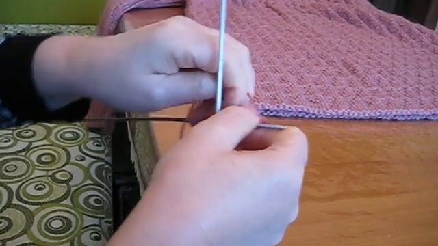 Вязание спицами, розовое платье, урок 2, простейшая плетенка смотреть онлайн