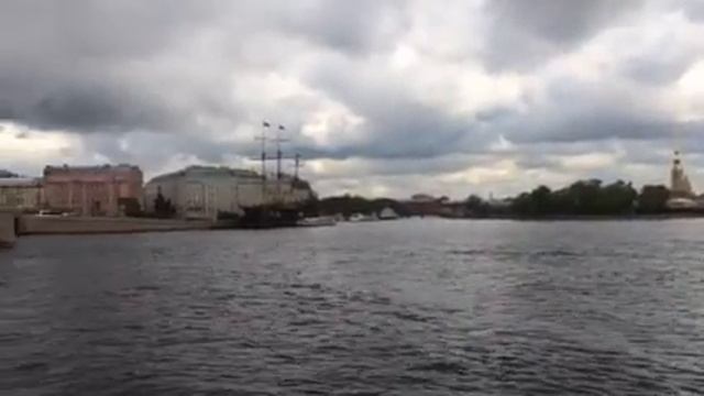 Первая остановка в Санкт-Петербурге смотреть онлайн