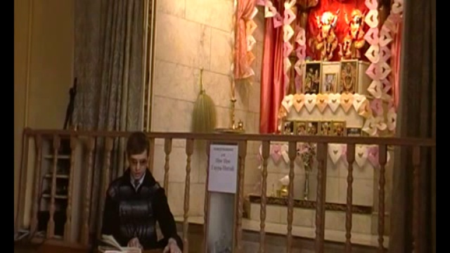 Гай Гаура мадхур сваре