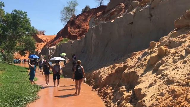 MUI NE FAIRY STREAM / LOCAL FISHING 🎣 VILLAGE / WHITE & RED SAND DUNES - VIETNAM смотреть онлайн