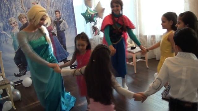 День рождения в стиле "Холодное сердце"/Birthday in the style of "Frozen" смотреть онлайн