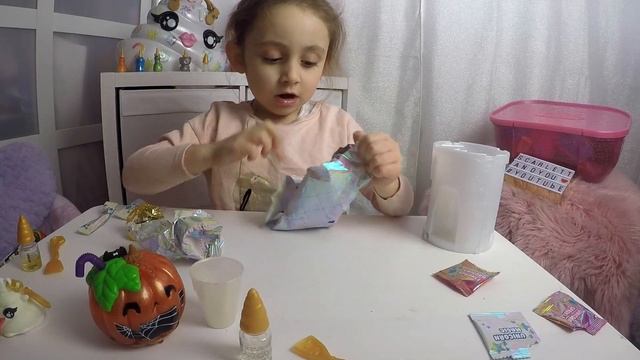POOPSIE SLIME SURPRISE REVIEW. SUPER ULTRA RARE!! GHOST POOP!! смотреть онлайн