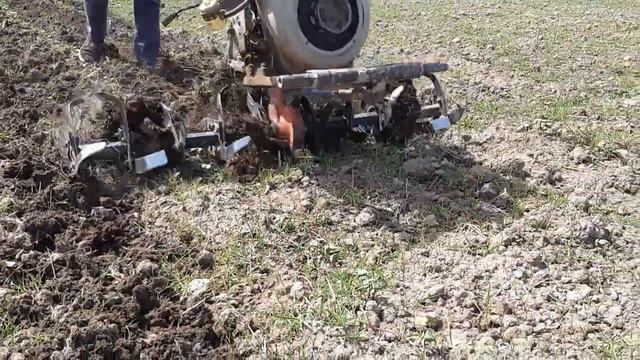 Пахтани мотоблок Девона Чобик Киларкан смотреть онлайн