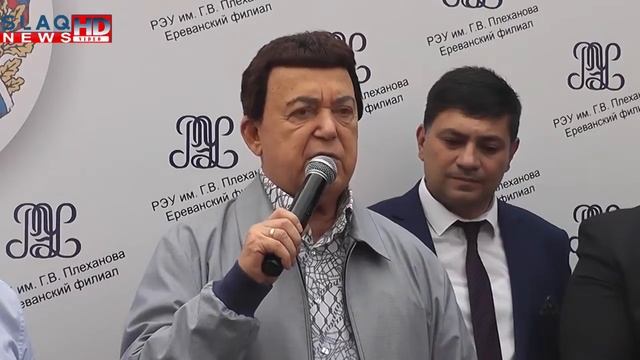 Новостной репортаж канала slaq.am о визите И.Д. Кобзона в Ереванский филиал РЭУ имени Г.В. Плеханов смотреть онлайн