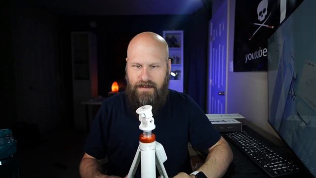 The Best Phone And Camera Selfie Stick Tripod I've Ever Seen! смотреть онлайн
