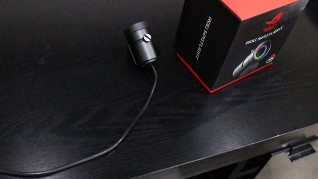 ASUS ROG Spotlight Logo Projector смотреть онлайн