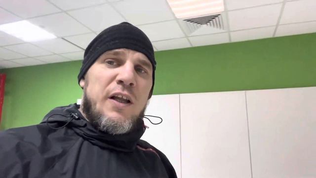 Обращение ко всем кто хочет, но не может начать тренироваться! Начинайте, тренируйтесь!Уличный боец смотреть онлайн