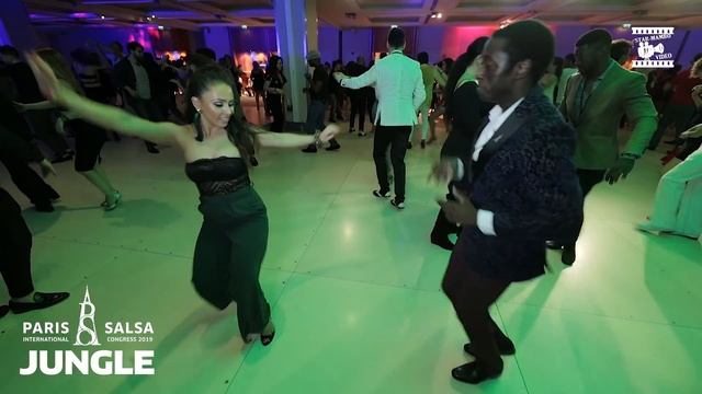 Mouaze & Karel Flores - social dancing @ PISC19 смотреть онлайн