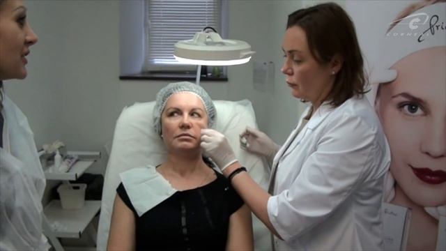 Выстраиваем отношения с клиентом-пациенты косметолога. Конутрная пластика обучение в "Корнеаль" смотреть онлайн