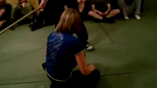 Уклонения от палки сидя-лёжа смотреть онлайн