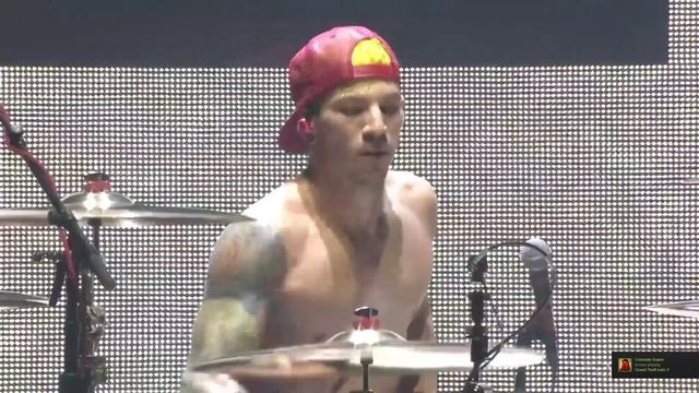 JOSH DUN LIVE DRUM BATTLE смотреть онлайн