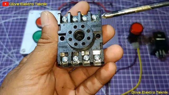 How to Activate the Relay Using the Push button|Interlocking system смотреть онлайн