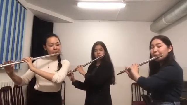 Музарт- Сағындым Алматымды(Syrinx trio cover) смотреть онлайн