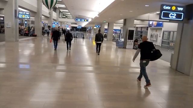По дороге на посадку. Аэропорт Тель-Авива смотреть онлайн