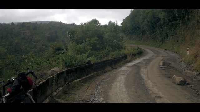 In The Moment | Bikepacking 1100kms across New Zealand (Kōpiko Aotearoa) смотреть онлайн