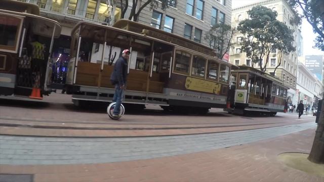 Electric Unicycle Ninebot One at Market and Pier 39 смотреть онлайн
