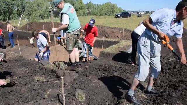 Археологические раскопки в болгарском Таябинском городище. Часть 1.
