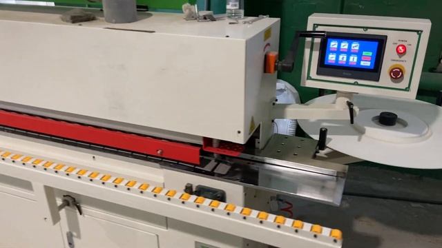 Автоматический кромкооблицовочный станок WoodTec Compact F от официала дилера WOODTEC ООО "Станки" смотреть онлайн