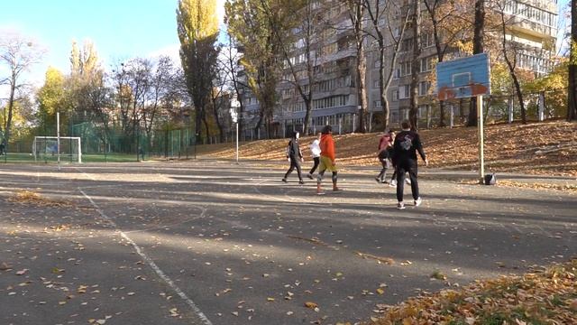 ГОПНИК vs БОТАН #3 Притворились на БАСКЕТБОЛЕ! смотреть онлайн