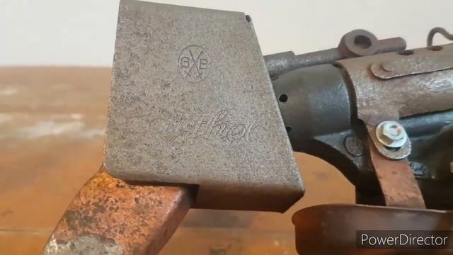 Умели же раньше делать.Неубиваемая старина. #старина#инструмент#мастера#паяльная лампа#