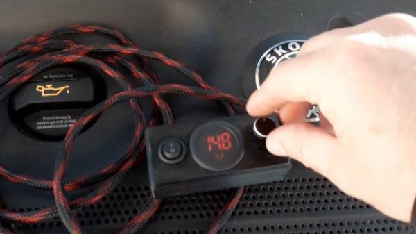 Салонный (выносной) регулятор напряжения генератора