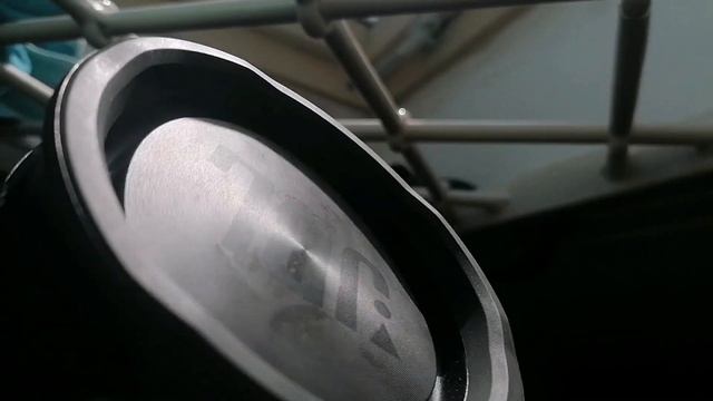 jbl xtreme 1 test (pasha es parody) смотреть онлайн