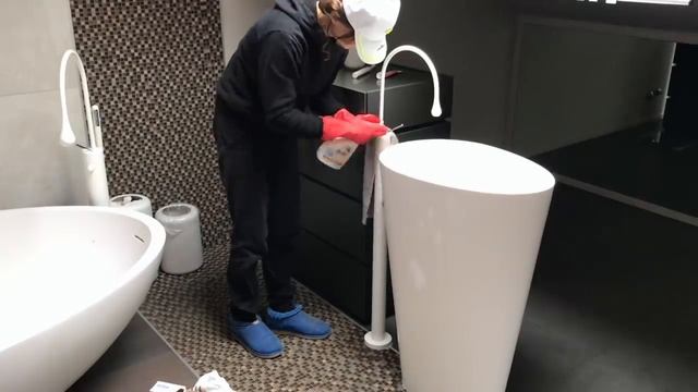 УБОРКА в ванной комнате! Чистка плитки и сантехники смотреть онлайн