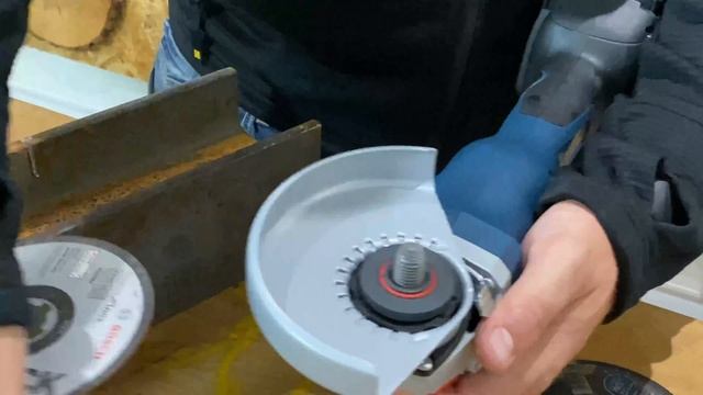 BOSCH GWS 18V-10SC Akku-Winkelschleifer Vorstellung