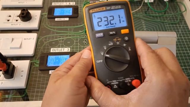 [ENG SUB] Fluke 107 Digital Multimeter- Unboxing and Test смотреть онлайн