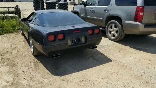 We Straight Piped The 92 LT1 Corvette! Dual 3" Pipe All The Way Back! No Cats, No Mufflers. смотреть онлайн