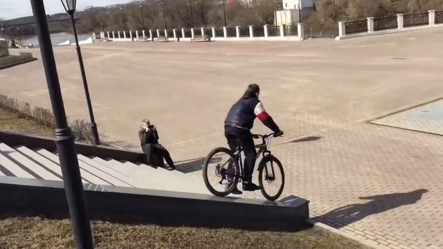 Покатушки на набережной в Смоленске !!! смотреть онлайн