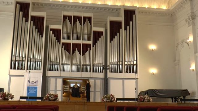 1. В. Любек. Прелюдия и фуга d-moll 2. Л. Боэльман. Молитва и Токката из «Готической сюиты» смотреть онлайн