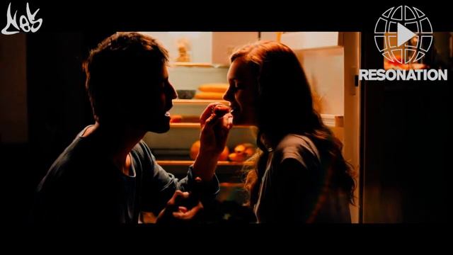 Tom Staar & Ferry Corsten ft. Darla Jade - Glow [Promo Video] смотреть онлайн