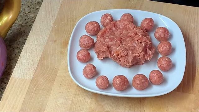 Вкусный обед. Суп с фрикадельками