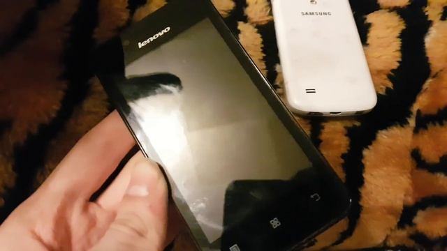 2 смартфона найденых на помойке смотреть онлайн